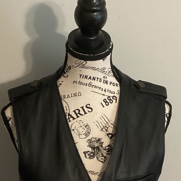 Harley-Davidson Black Leather Vest - Picture 8 of 12